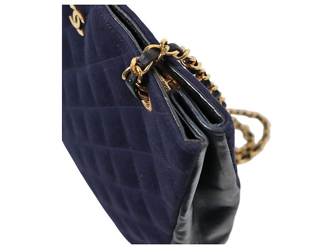 Chanel Borsa a tracolla trapuntata in tessuto blu navy con catena - vista 8