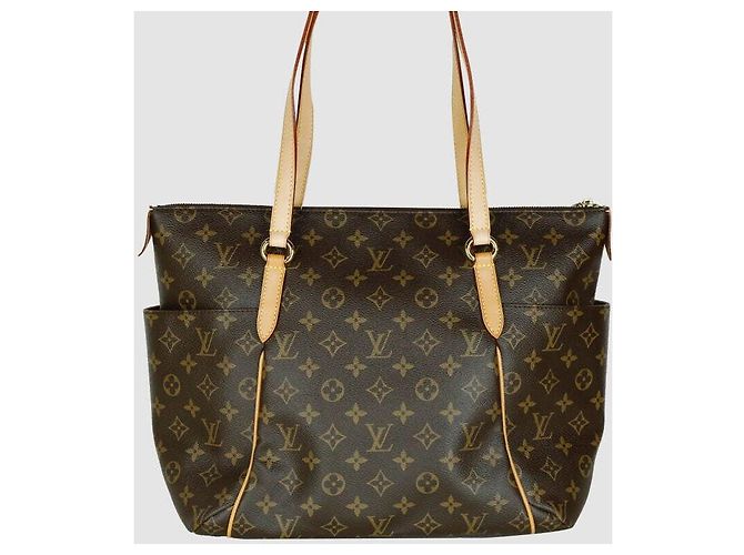 Louis Vuitton Bolsa de Ombro Monogram Totally - vista 3