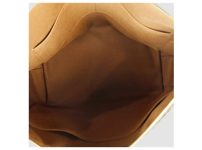 Louis Vuitton Bolsa de Ombro Monogram Totally - vista 5