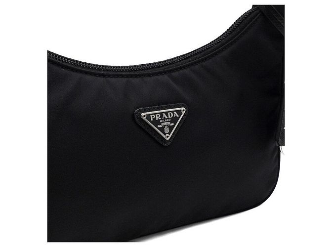 Prada Borsa Hobo e Borsa a Tracolla Re-Edition in Nylon - vista 8