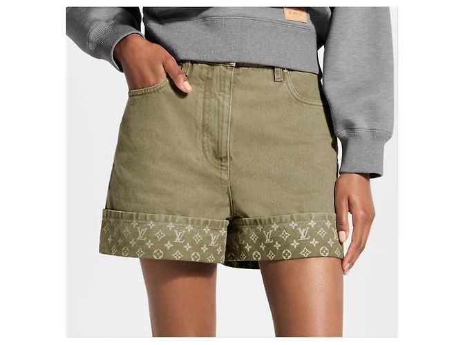 Bermudas Louis Vuitton Monogram - vista 3