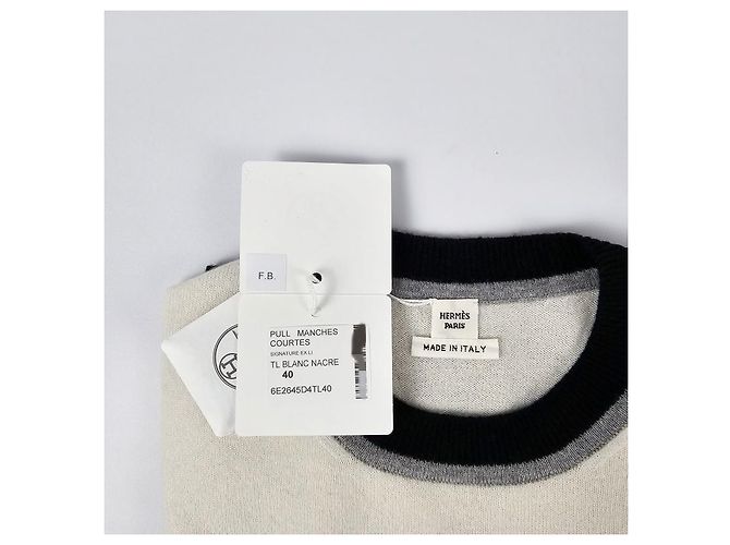 Hermès Kaschmir-Pullover mit kurzen Ärmeln und Ex-Libris-Motiv für Damen - Ansicht 11