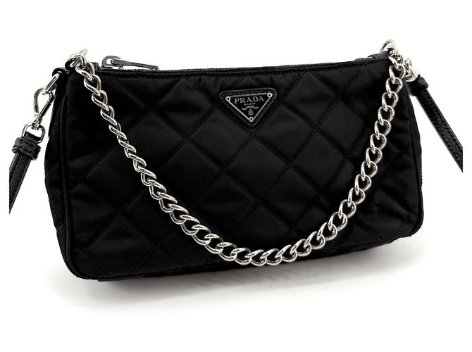 Prada Mini Borsa a Tracolla Matelassé in Re-Nylon con Catena - vista 4