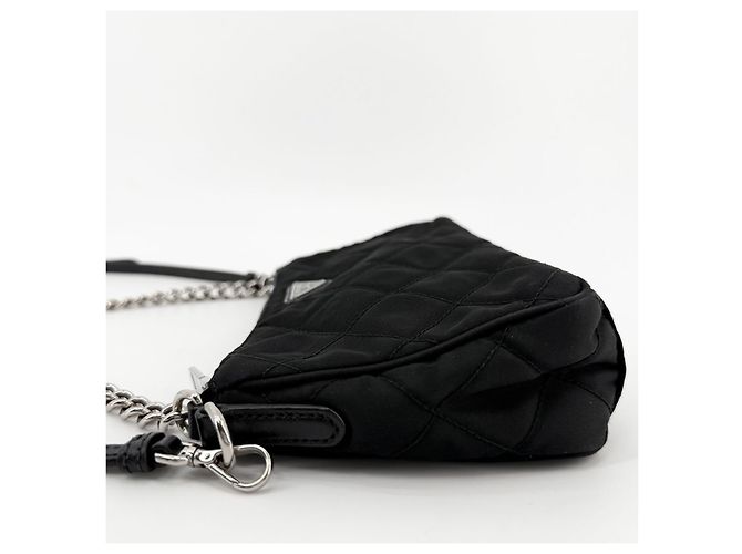 Prada Mini Borsa a Tracolla Matelassé in Re-Nylon con Catena - vista 6