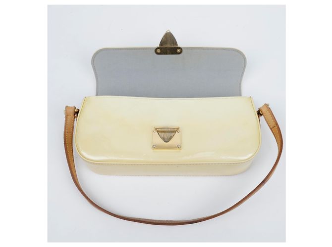 Louis Vuitton Borsa a tracolla Vernis Marly - vista 15