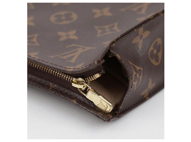 Louis Vuitton Pouch Toiletry Monogram Canvas - vista 13