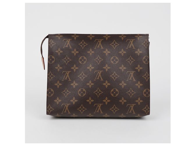 Louis Vuitton Pouch Toiletry Monogram Canvas - vista 3