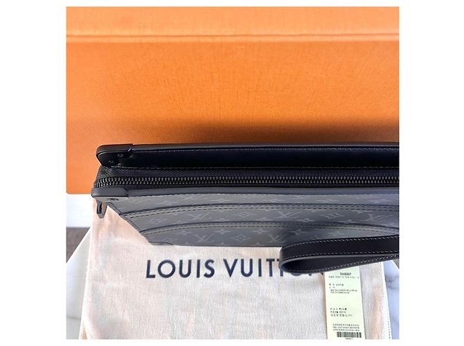 Louis Vuitton Clutch Trunk Pouch Monogram Eclipse - vista 3