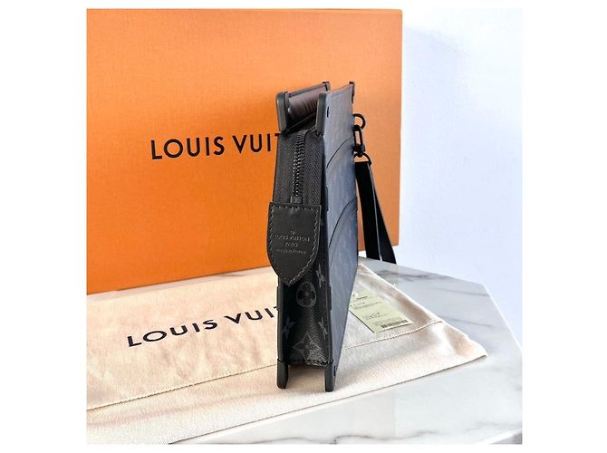 Louis Vuitton Clutch Trunk Pouch Monogram Eclipse - vista 5