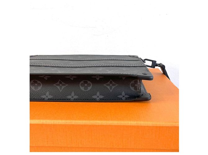 Louis Vuitton Clutch Trunk Pouch Monogram Eclipse - vista 8
