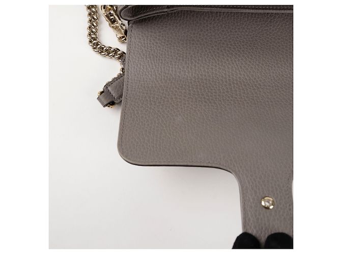 Gucci  mala de ombro com corrente e pega superior em pele entrelaçada Cinza - vista 8
