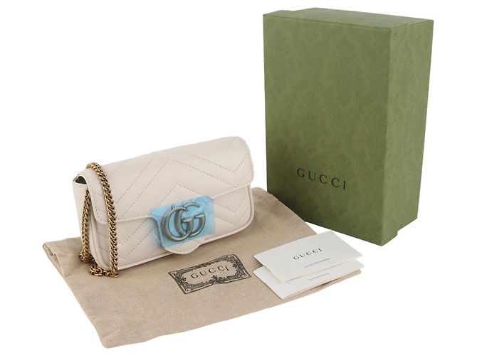 Gucci Borsa a tracolla super mini GG Marmont matelassé - vista 8