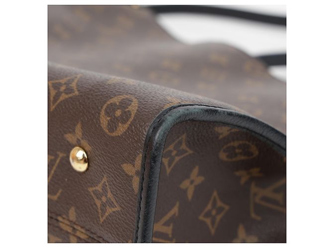 Louis Vuitton Borsa tote e a tracolla in tela Monogram e pelle MM Size Black - vista 15