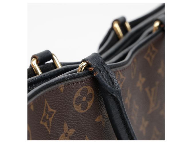 Louis Vuitton Borsa tote e a tracolla in tela Monogram e pelle MM Size Black - vista 20