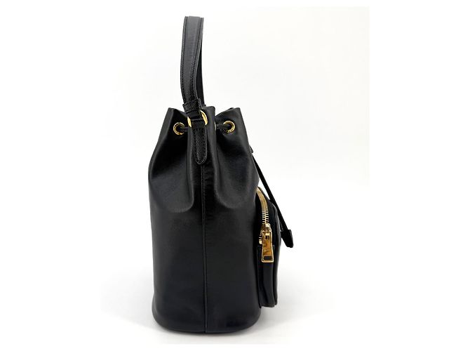 Prada Borsa a secchiello in pelle con logo triangolare - vista 6