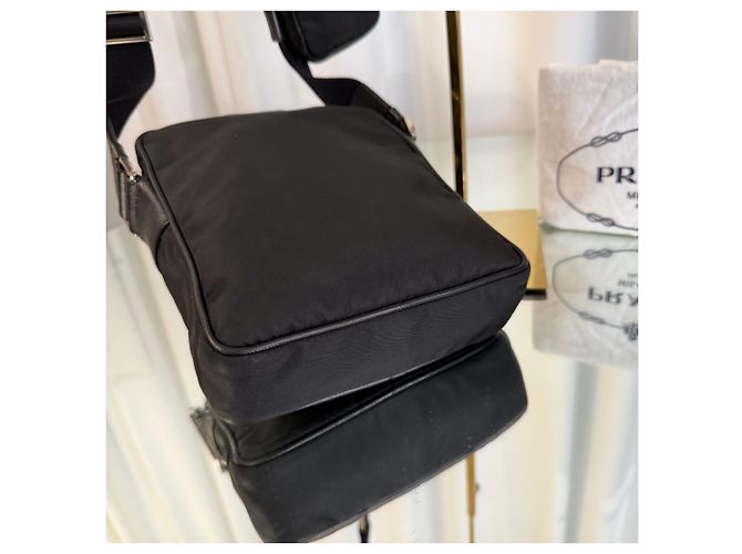 Prada Bolsa de ombro em Re-Nylon e Saffiano - vista 6