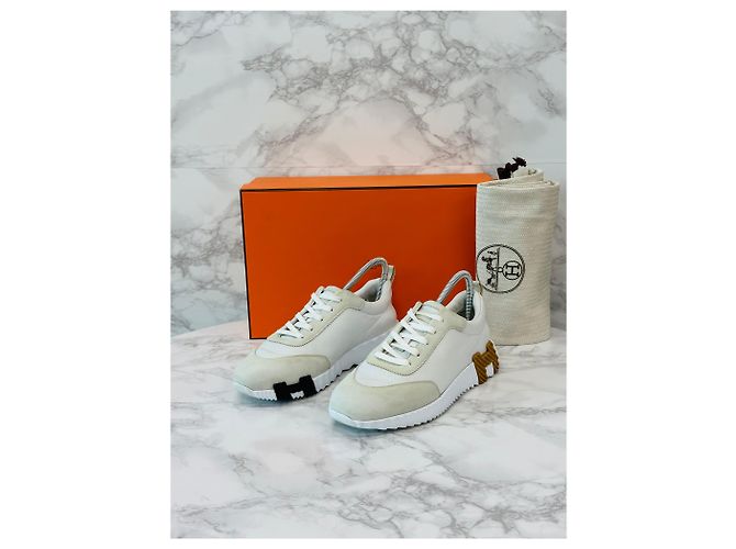 Hermès Bouncing Goatskin Sneakers Blanc - vista 2