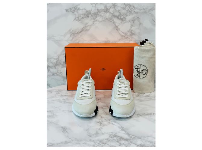 Hermès Bouncing Goatskin Sneakers Blanc - vista 3