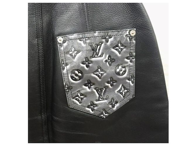 Louis Vuitton Monogram Shadow Rock aus Lammleder - Ansicht 6