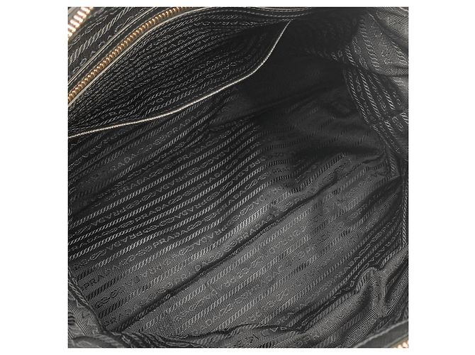 Prada Borsa Tote e Borsa a Tracolla in Nylon Saffiano con Logo Dorato - vista 7
