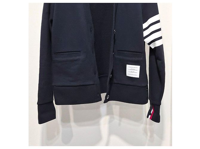 Thom Browne Klassischer Loopback V-Ausschnitt Cardigan - Ansicht 5