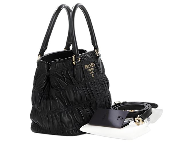 Prada Borsa a spalla Tote in Napa Gauffre - vista 11