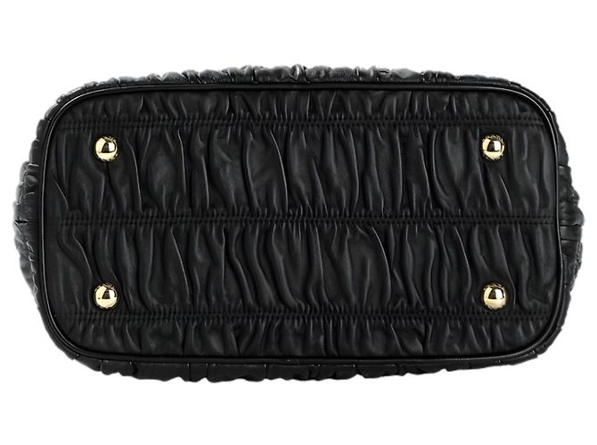 Prada Borsa a spalla Tote in Napa Gauffre - vista 6