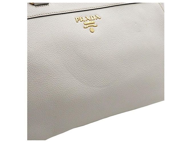 Prada Weiße Vitello Phoenix Tote Bag mit goldenem Logo - Ansicht 11