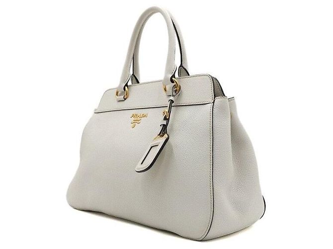 Prada Weiße Vitello Phoenix Tote Bag mit goldenem Logo - Ansicht 2