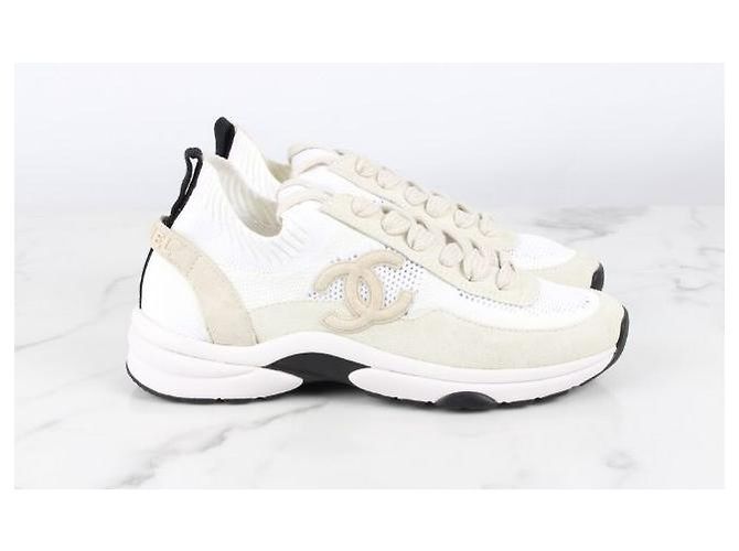 Chanel Sneakers in camoscio con logo CC - vista 7