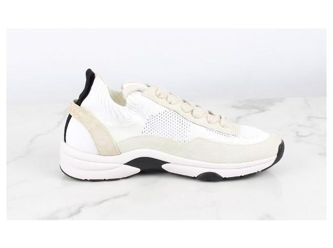 Chanel Sneakers in camoscio con logo CC - vista 8