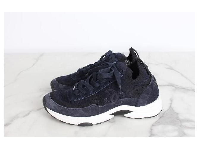 Chanel Strick-Wildleder-Sneaker mit CC-Logo Navy - Ansicht 3