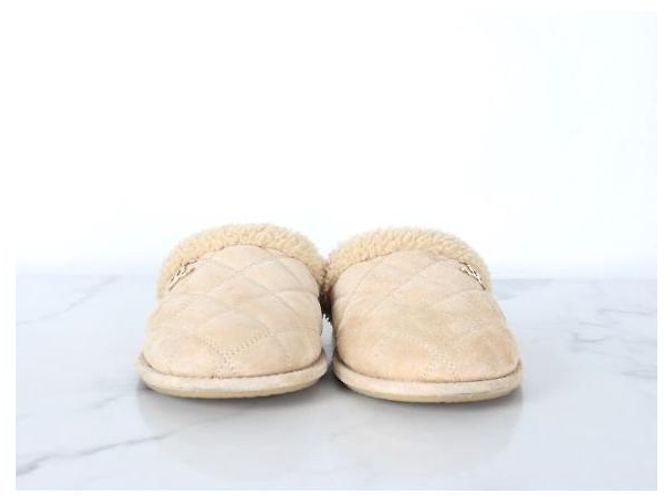 Chanel Mules in camoscio e shearling con logo CC - vista 5