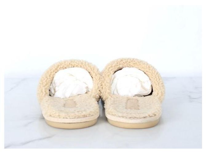 Chanel Mules in camoscio e shearling con logo CC - vista 6