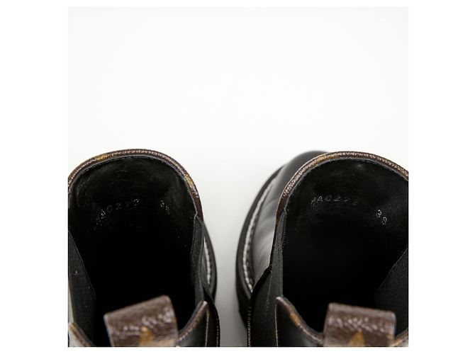 Botines Louis Vuitton de piel marrón - vista 7