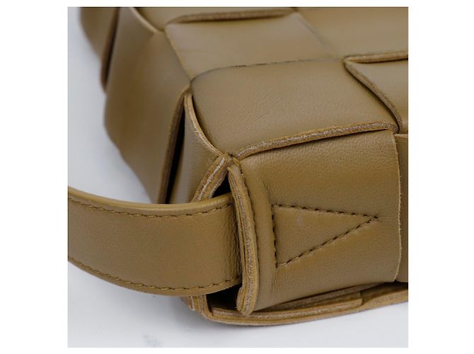 Bottega Veneta Borsa a tracolla Cassette in pelle d'agnello Brown - vista 11