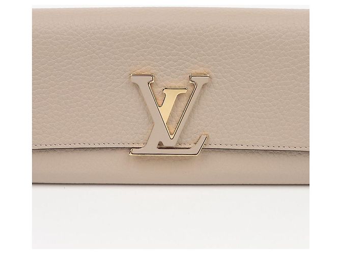 Louis Vuitton Cartera Larga Capucines - vista 3