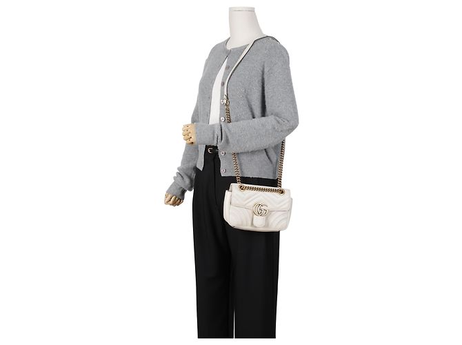 Gucci Borsa a tracolla Mini Matelassé Leather GG Marmont White - vista 19