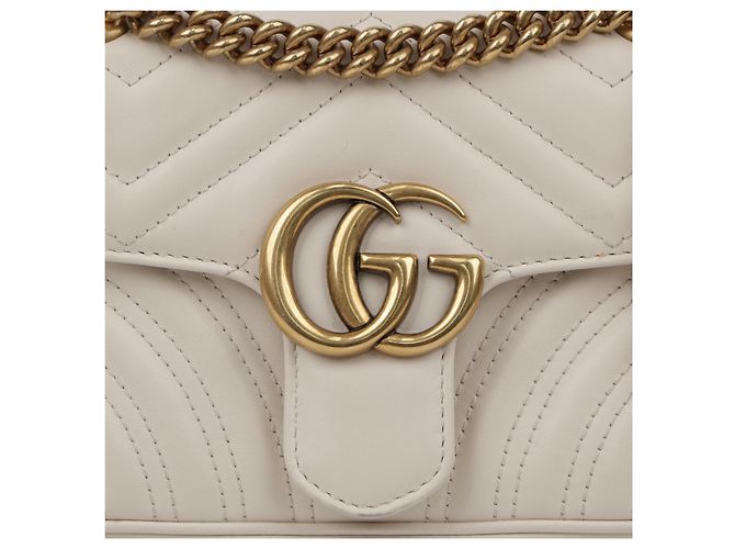Gucci Borsa a tracolla Mini Matelassé Leather GG Marmont White - vista 2