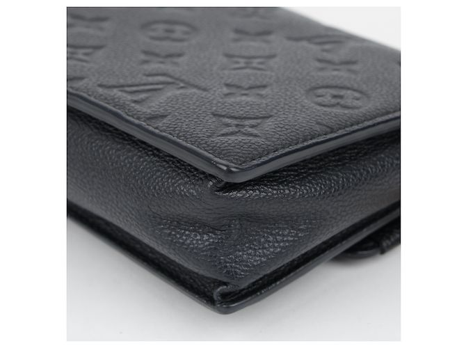 Louis Vuitton Borsa a tracolla portafoglio con catena in pelle Nera - vista 11