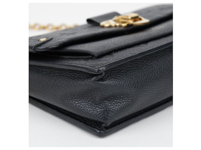 Louis Vuitton Borsa a tracolla portafoglio con catena in pelle Nera - vista 7