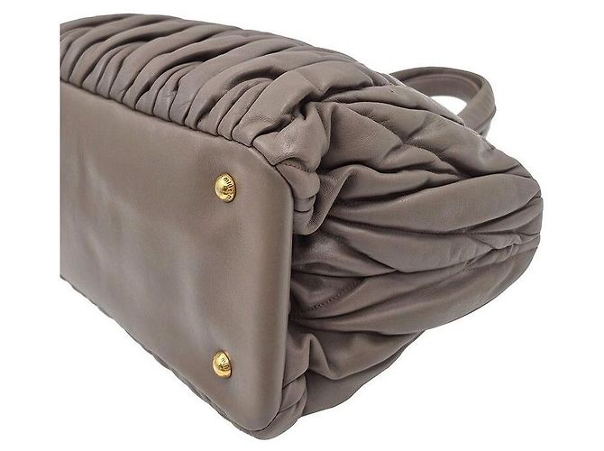 Miu Miu Borsa Tote e Borsa a Tracolla Matelassé - vista 6