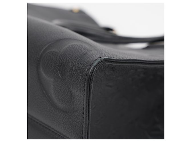 Louis Vuitton Sac à épaule OnTheGo MM Tote - vue 13