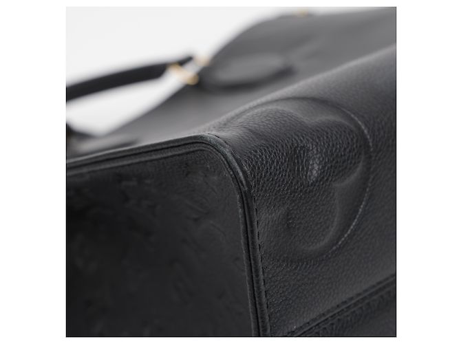 Louis Vuitton Sac à épaule OnTheGo MM Tote - vue 14