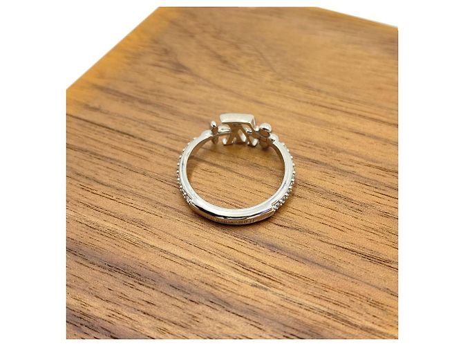Louis Vuitton Iconic Initial Monogram Flower Crystal Ring Silver - Ansicht 13