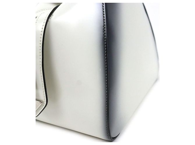 Prada Supernova Tote Bag aus gebürstetem Leder - Ansicht 10