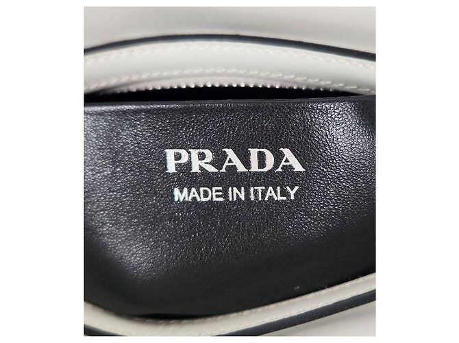 Prada Supernova Tote Bag aus gebürstetem Leder - Ansicht 13