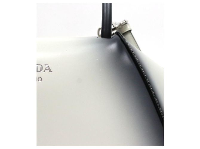 Prada Supernova Tote Bag aus gebürstetem Leder - Ansicht 8