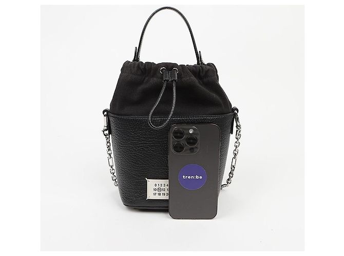 Maison Martin Margiela Picca borsa secchiello in pelle nera - vista 9