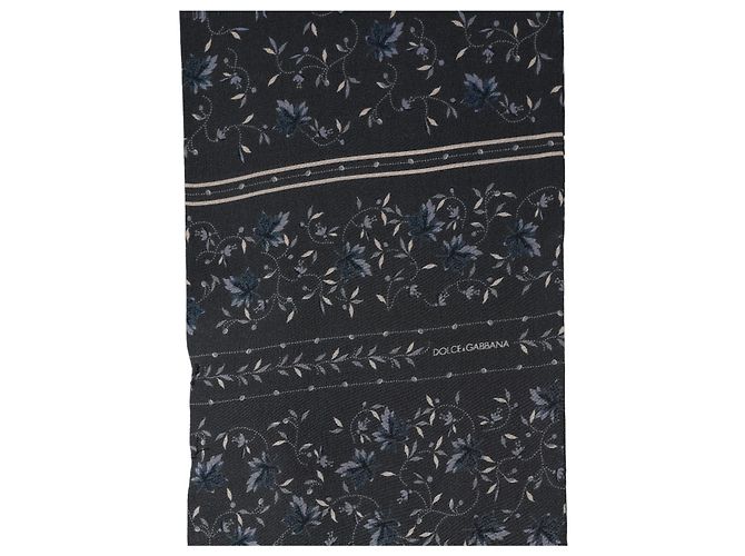 Dolce & Gabbana Sciarpa-stola in seta blu floreale con frange al collo - vista 3